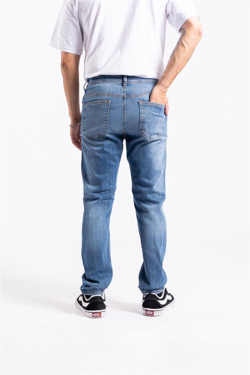 202 - SLIM FIT SKIPPER 