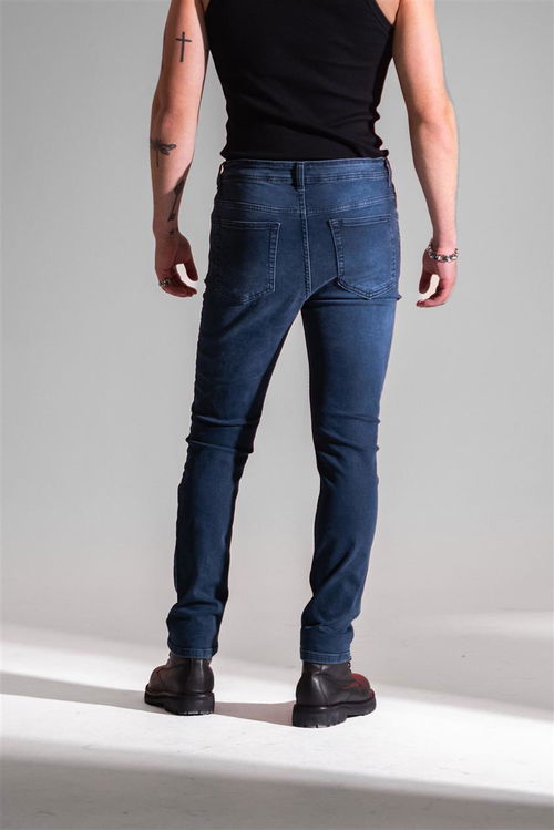 241 - SLIM FIT CON ROTURAS 