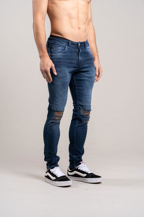 241 - SLIM FIT CON ROTURAS 