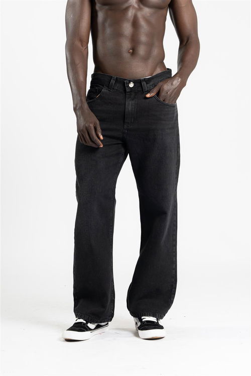 300 - RELAXED SS25 BLACK