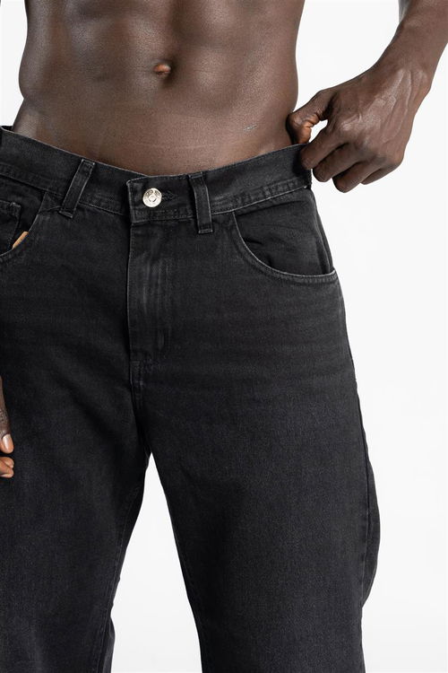 300 - RELAXED SS25 BLACK